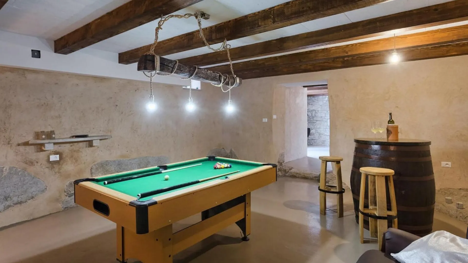 Villa Jona In Zuzici - Haus Fuer 8 Personen Višnjan